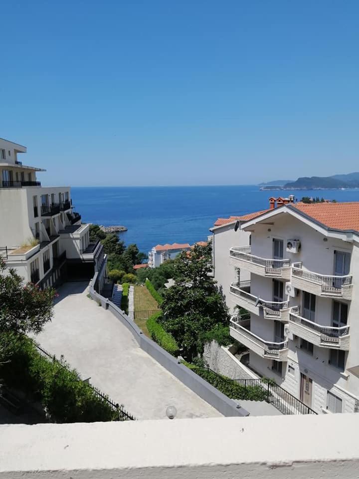Apartments Dunja Sveti Stefan Exteriör bild