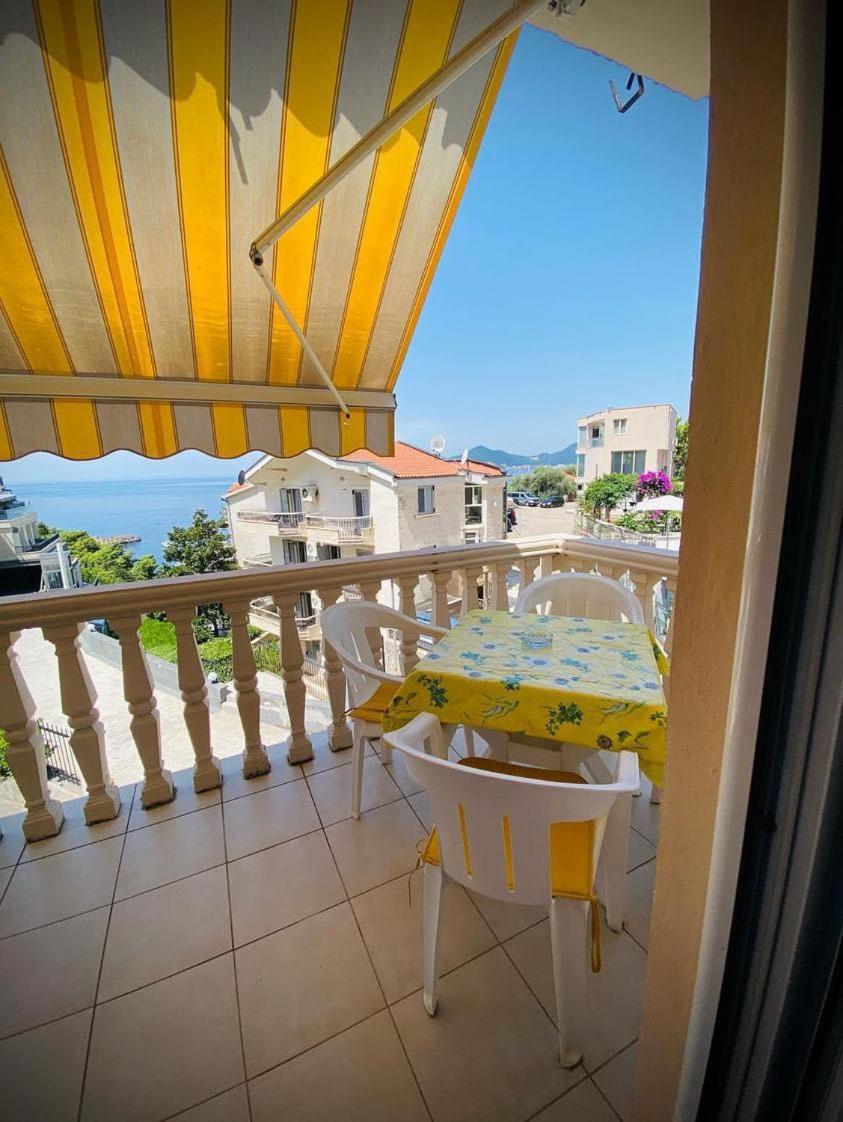 Apartments Dunja Sveti Stefan Exteriör bild