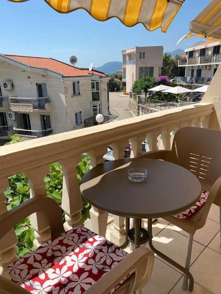 Apartments Dunja Sveti Stefan Exteriör bild