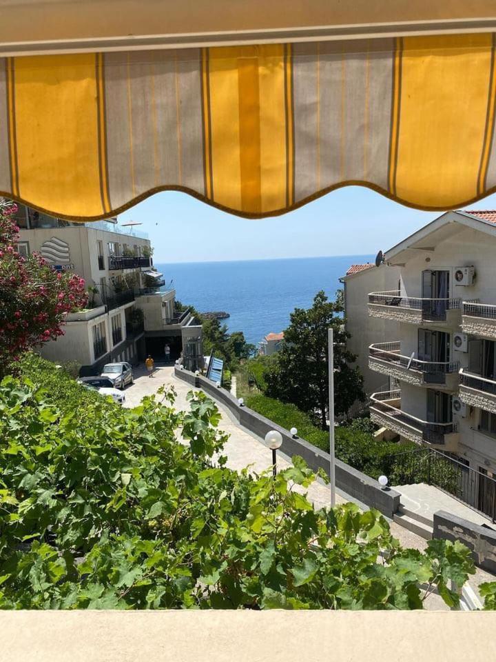 Apartments Dunja Sveti Stefan Exteriör bild