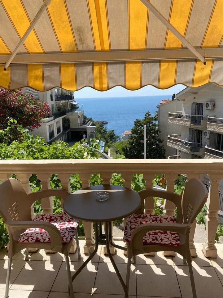 Apartments Dunja Sveti Stefan Exteriör bild